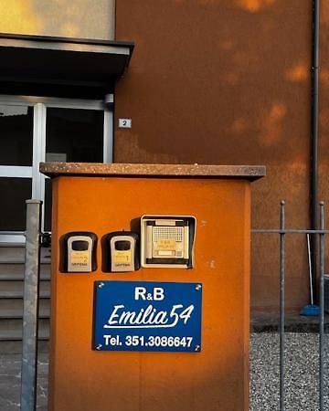 R&B Emilia Bed & Breakfast Cadeo Dış mekan fotoğraf
