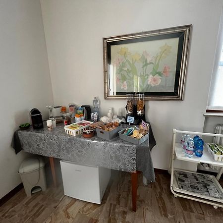 R&B Emilia Bed & Breakfast Cadeo Dış mekan fotoğraf
